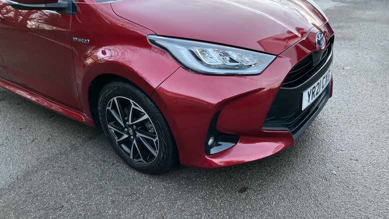 Toyota Yaris 1.5 Hybrid Design 5dr CVT Hybrid Hatchback